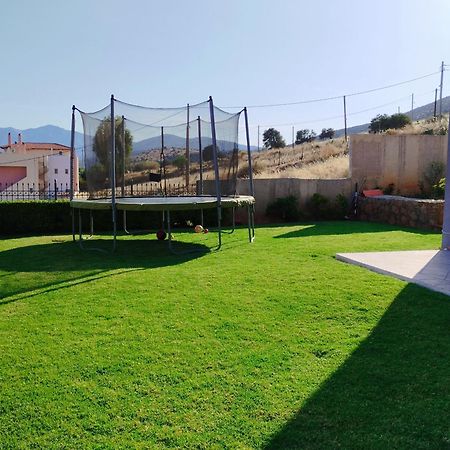 Lazy Farm II Marathón Exterior foto